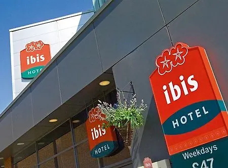 Ibis Centro 2*